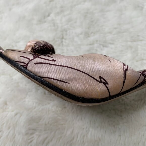 Miu Miu Women's Purple Leather Ankle Strap Floral Ribbon Heels Size 39 - Picture 10 of 14